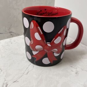 Disney Parks Minnie Mouse Red Bow Polka Dots Ceramic Coffee Mug 12 oz